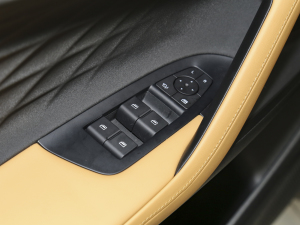 2023ȫ1.5T Ş{  {܇ƅ^	