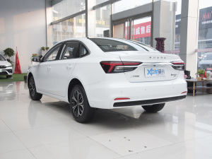2022款EV 500天幕特别版 左后45度