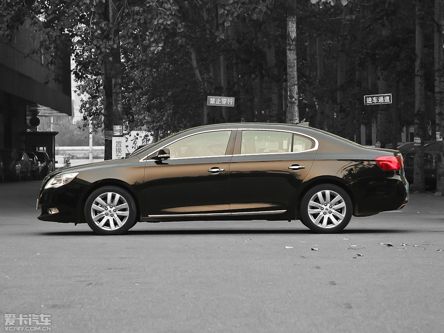 2012s950 2.4L G.LUX A