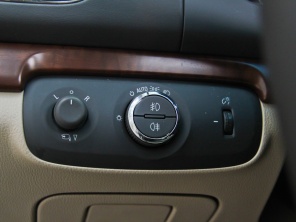 上汽榮威2012款榮威950