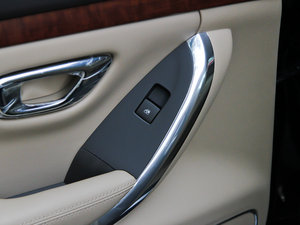 20122.4L G.LUX A п؅^