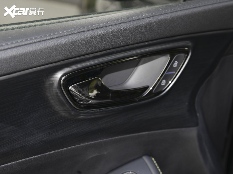 2023sRX5 PLUS 330TGI ԄI