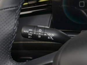 2023PLUS 330TGI ԄI п؅^(q)