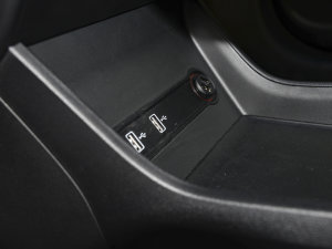 2023PLUS 330TGI ԄI п؅^