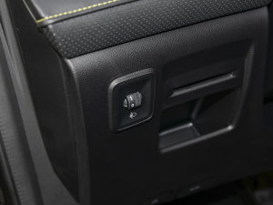 2023PLUS 330TGI ԄI п؅^