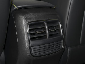 2023PLUS 330TGI ԄI п؅^