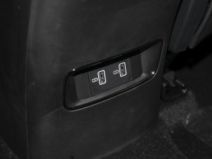 2023PLUS 330TGI ԄI п؅^