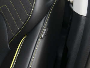 2023PLUS 330TGI ԄI п؅^