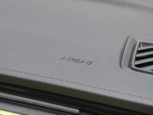 2023PLUS 330TGI ԄI п؅^