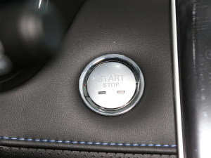 2023PLUS 330TGI ԄIǻݰ п؅^