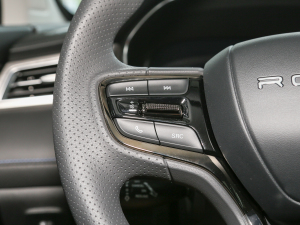 2023PLUS 330TGI ԄIǻݰ п؅^