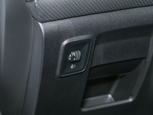 2023PLUS 330TGI ԄIǻݰ п؅^