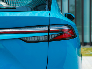 2023ȫ eRX5 s  (ji)^