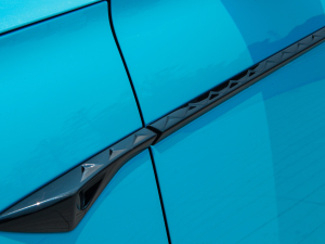 2023ȫ eRX5 s  (ji)^