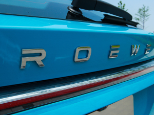 2023ȫ eRX5 s  (ji)^