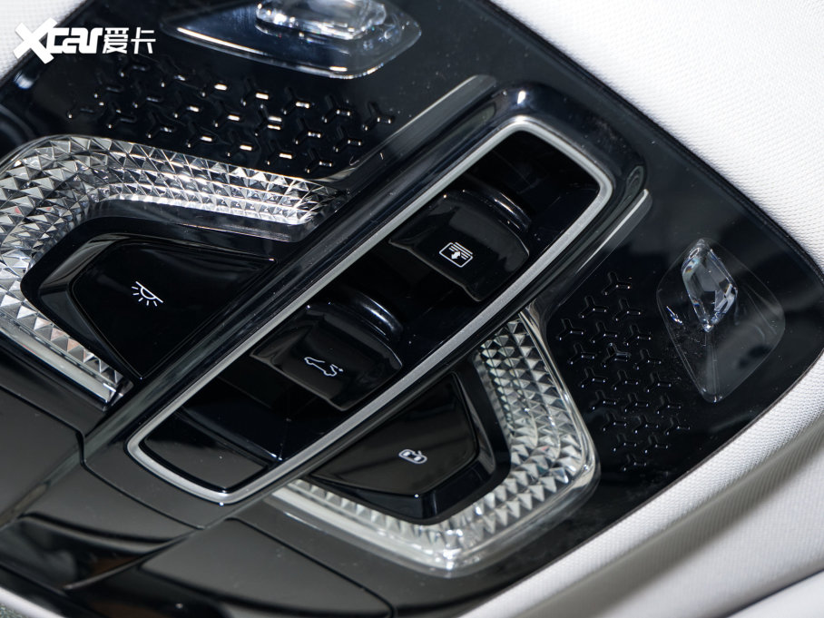 2023siMAX8 400TGI Խ