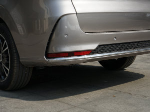 2023款400TGI 越享版 细节外观