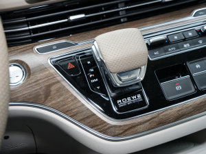 2023款400TGI 越享版 换挡杆