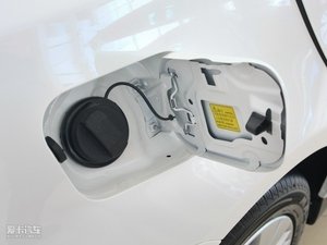 2010款1.8L 手动贺岁超值版 油箱盖