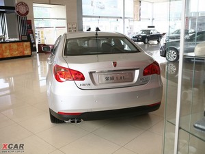 2010款1.8L 启臻版 整体外观