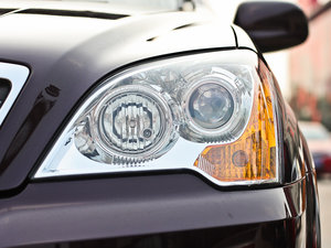 2011款1.8T 自动四驱豪域版 大灯