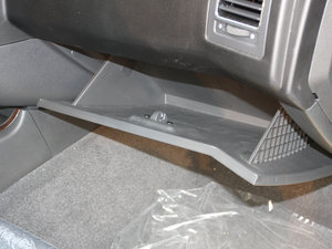 2011款1.8T 自动四驱豪域版 空间座椅