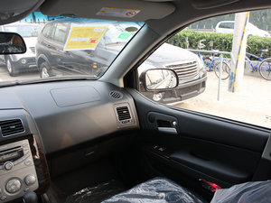 2011款1.8T 自动四驱豪域版 空间座椅