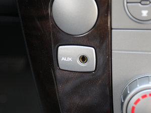 2011款1.8T 自动四驱豪域版 中控区