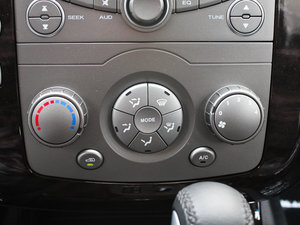 2011款1.8T 自动两驱胜域版 空调调节