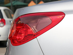2010款1.8L 自动贺岁超值版 细节外观