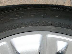 2010款1.8L 自动贺岁超值版 细节外观