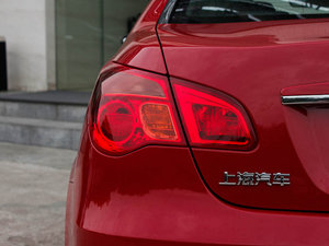 2012款S 1.8L 自动超值版 尾灯
