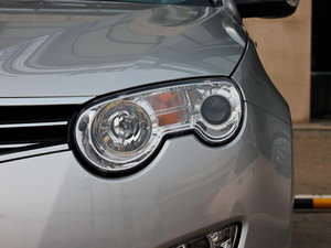 2012款1.8L 自动启智版 大灯