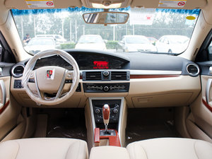 2012款1.8L 自动启智版 内饰全景