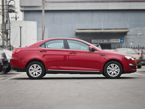 2012款S 1.8L 自动超值版 整体外观