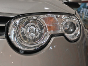 2012款S 1.8L 手动启逸版 大灯