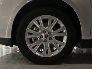 2012款S 1.8L 手动启逸版 轮圈