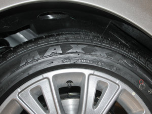 2012款S 1.8L 手动启逸版 轮胎品牌