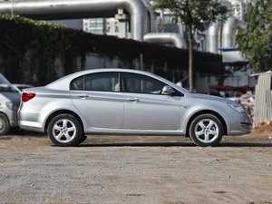 2011款S 1.5L 手动讯驰版 整体外观