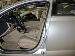 上汽榮威2013款榮威550