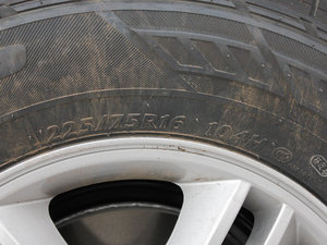 2013款1.8T 自动两驱胜域版 轮胎尺寸