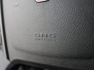 2013款1.8T 自动两驱胜域版 中控区