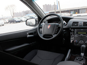 2013款1.8T 自动两驱胜域版 中控区