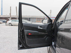 2013款1.8T 自动两驱胜域版 驾驶位车门