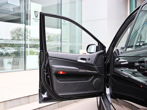 2013款1.8T 自动四驱豪域版 驾驶位车门