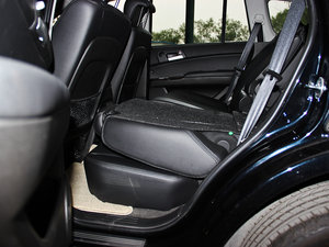 2013款1.8T 自动四驱豪域版 后排座椅放倒