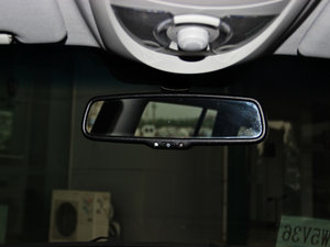 2013款1.8T 自动四驱豪域版 车内后视镜
