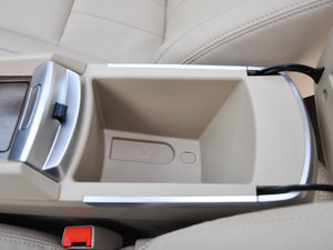 2014款1.5L 旗舰版 空间座椅