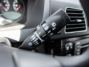 2014款1.8T 手动两驱驰域特装版 中控区