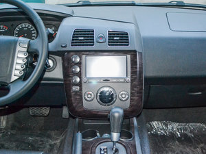 2014款1.8T 自动四驱豪域版 中控台